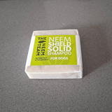 Shampoing solide antiparasitaire pour chien Neem Shield - La Patte Verte